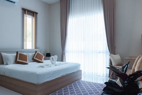 Villa in Hua Hin, Thailand 3 bedrooms № 124595 - photo 10