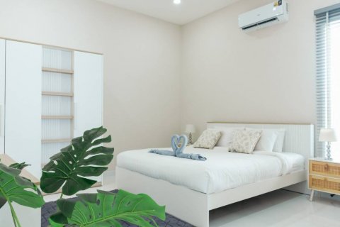 Villa in Hua Hin, Thailand 3 bedrooms № 124595 - photo 8