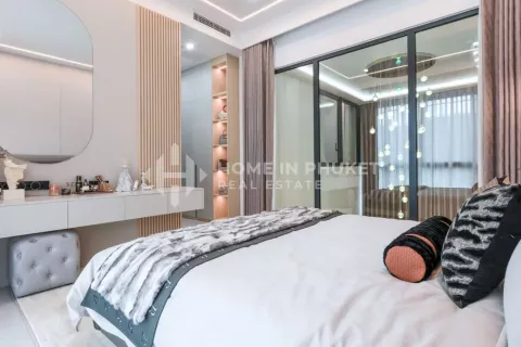 House in Chalong, Thailand 4 bedrooms № 131775 - photo 15