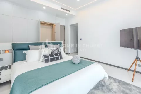 House in Chalong, Thailand 4 bedrooms № 131775 - photo 10