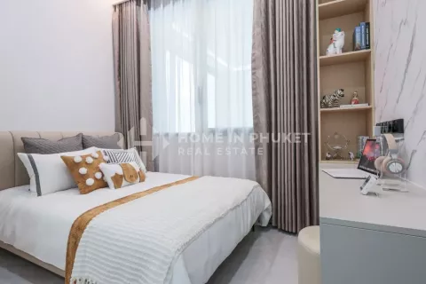 House in Chalong, Thailand 4 bedrooms № 131775 - photo 18