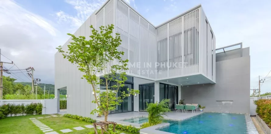 House in Chalong, Thailand 4 bedrooms № 131775