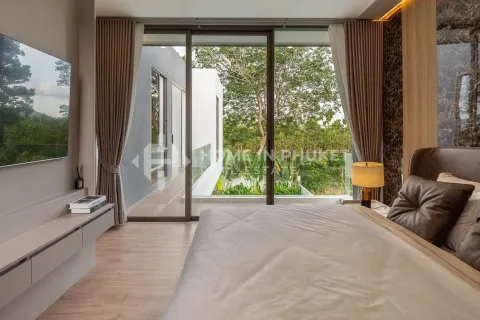 House in Kathu, Thailand 4 bedrooms № 131773 - photo 17