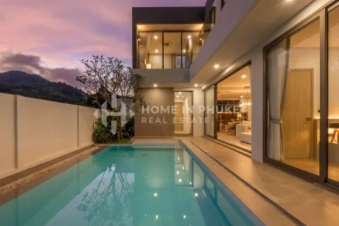 House in Kathu, Thailand 4 bedrooms № 131773 - photo 2