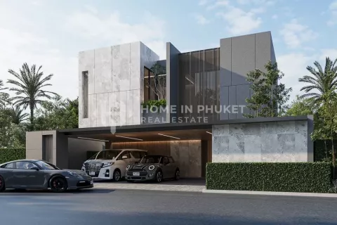 House in Kathu, Thailand 4 bedrooms № 131773 - photo 1