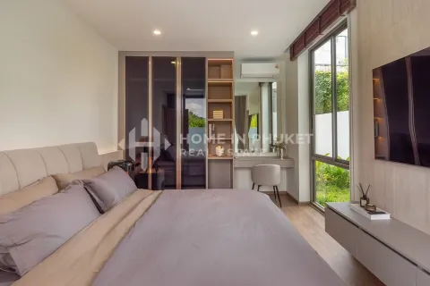 House in Kathu, Thailand 4 bedrooms № 131773 - photo 19