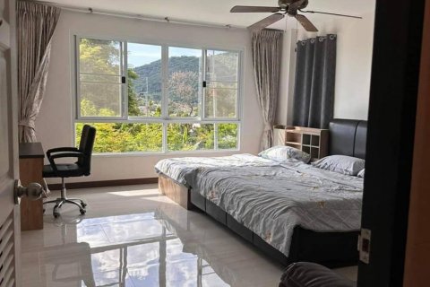 Villa in Rawai, Thailand 3 bedrooms № 104238 - photo 8