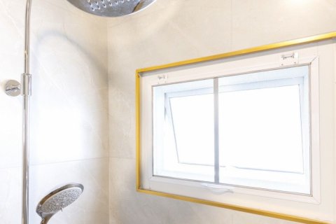 House in Chiang Mai, Thailand 4 bedrooms № 142487 - photo 15