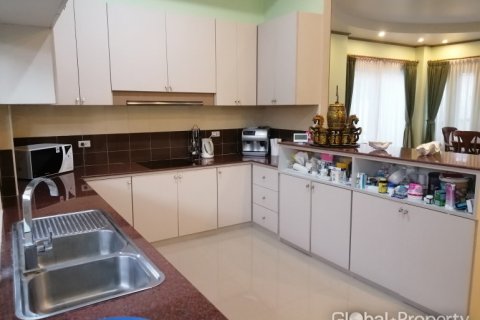 Дом в Паттайе, Таиланд с 4 спальнями № 132371 - фото 13