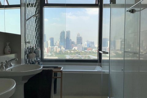 Condo in Khlong Toei, Bangkok, Thailand, 3 bedrooms  № 123804 - photo 2