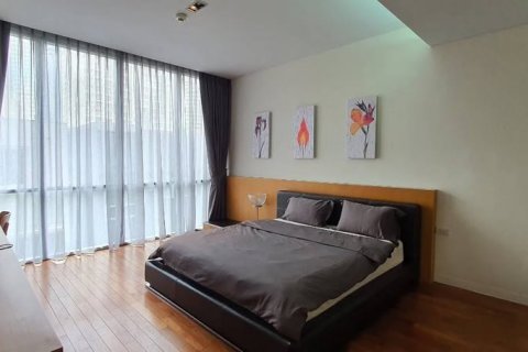 Condo in Khlong Toei, Bangkok, Thailand, 3 bedrooms  № 123889 - photo 8