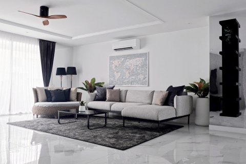 Condo in Watthana, Bangkok, Thailand, 3 bedrooms  № 123805 - photo 1