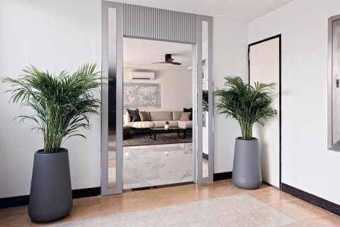 Condo in Watthana, Bangkok, Thailand, 3 bedrooms  № 123805 - photo 3