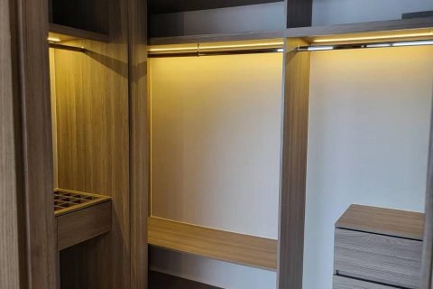 Condo in Watthana, Bangkok, Thailand, 2 bedrooms  № 124035 - photo 11