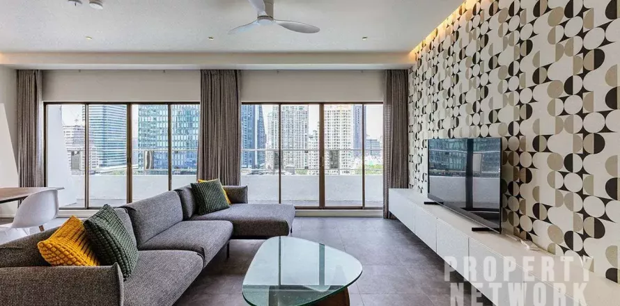 Condo in Bang Rak, Bangkok, Thailand, 1 bedroom  № 124039