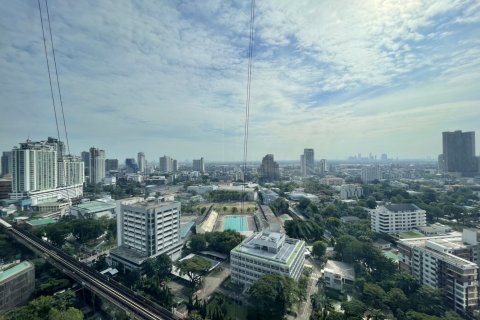 Condo in Watthana, Bangkok, Thailand, 2 bedrooms  № 123938 - photo 22