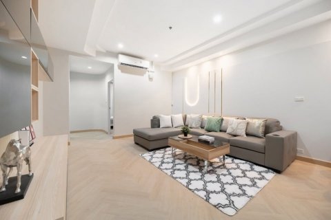 Condo in Khlong San, Bangkok, Thailand, 2 bedrooms  № 123939 - photo 7