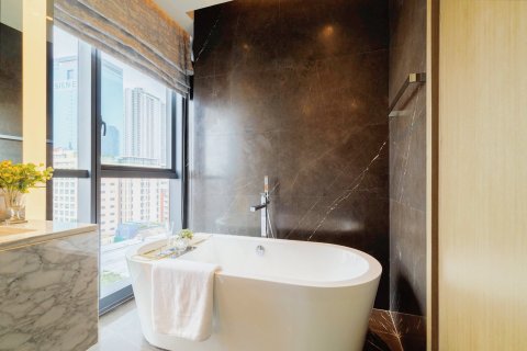Condo in Watthana, Bangkok, Thailand, 2 bedrooms  № 123935 - photo 10