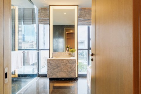 Condo in Watthana, Bangkok, Thailand, 2 bedrooms  № 123935 - photo 2
