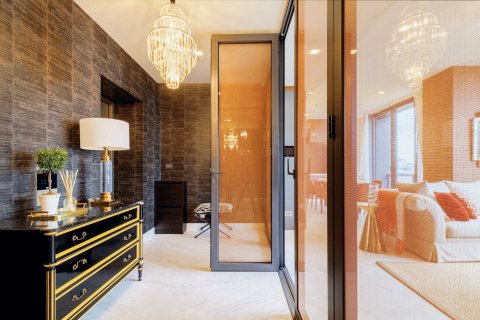 Condo in Watthana, Bangkok, Thailand, 2 bedrooms  № 123935 - photo 17