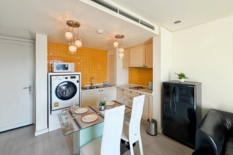 Condo in Hua Hin, Thailand, 1 bedroom  № 120282 - photo 6