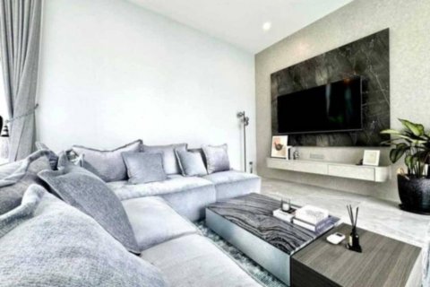 Вилла в Паттайе, Таиланд с 4 спальнями  № 120283 - фото 2