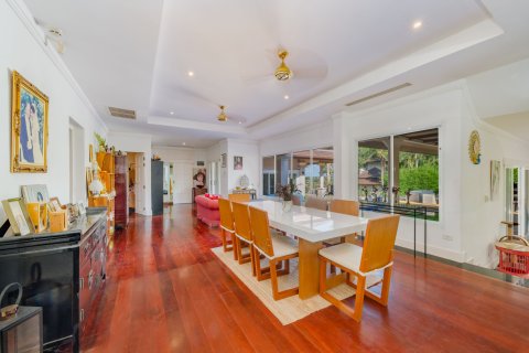 Villa in Phuket, Thailand 5 bedrooms № 142601 - photo 14