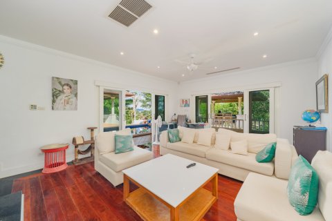 Villa in Phuket, Thailand 5 bedrooms № 142601 - photo 12