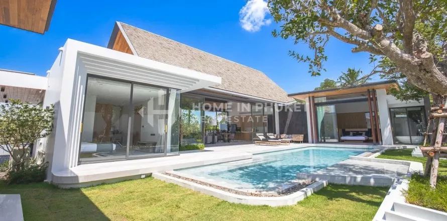 Maison à Phuket, Thaïlande 4 chambres № 130857