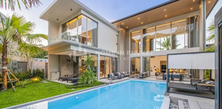 House in Phuket, Thailand 4 bedrooms № 130852