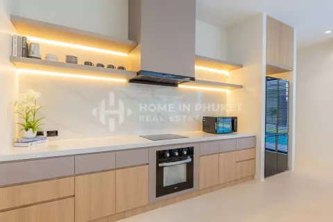 House in Bang Tao, Thailand 3 bedrooms № 130851 - photo 8