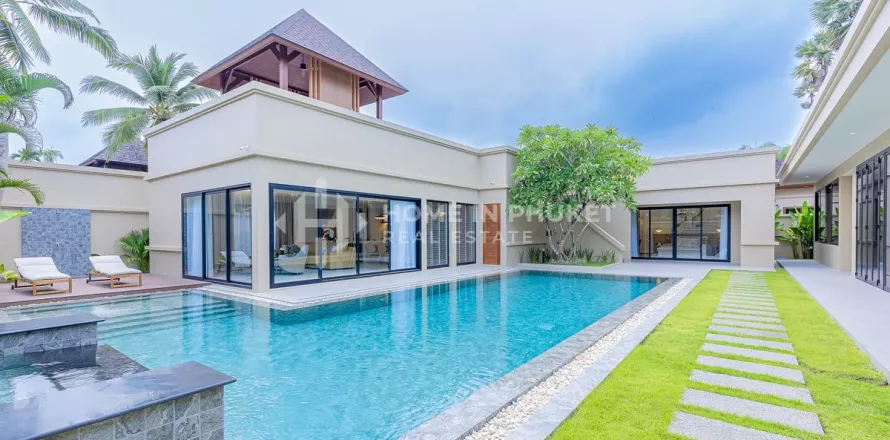 House in Bang Tao, Thailand 3 bedrooms № 130851