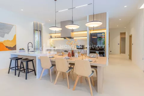 House in Bang Tao, Thailand 3 bedrooms № 130851 - photo 7