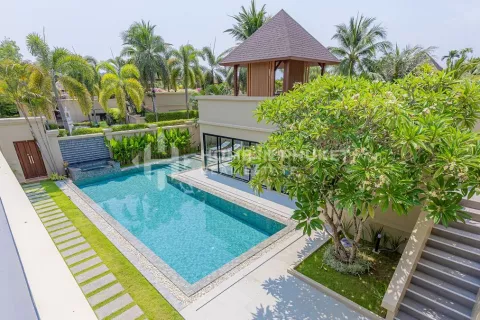 House in Bang Tao, Thailand 3 bedrooms № 130851 - photo 23