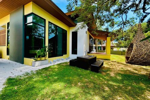 Дом в Паттайе, Таиланд с 3 спальнями  № 130210 - фото 1