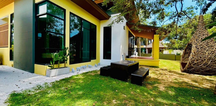 Дом в Паттайе, Таиланд с 3 спальнями  № 130210