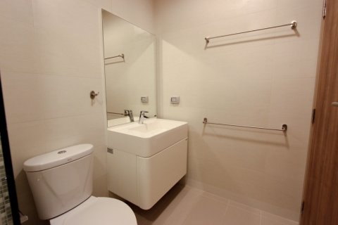 Кондоминиум с 1 спальней в Бангкоке, Таиланд № 144021 - фото 12