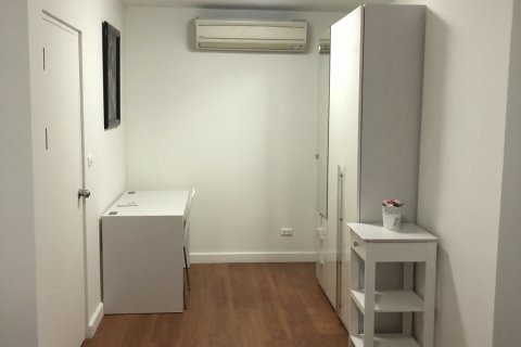 Condo in Bangkok, Thailand, 1 bedroom  № 144062 - photo 8