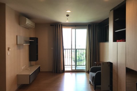 Condo in Bangkok, Thailand, 2 bedrooms  № 144060 - photo 1