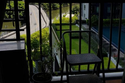 Condo in Bangkok, Thailand, 2 bedrooms  № 144060 - photo 12