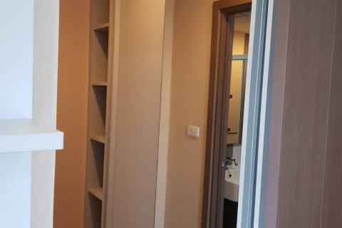 Condo in Bangkok, Thailand, 2 bedrooms  № 144060 - photo 8