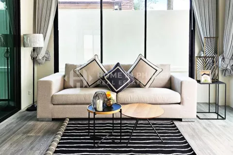 House in Kathu, Thailand 4 bedrooms № 131307 - photo 5