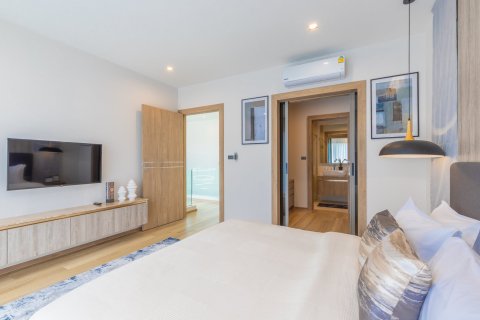 Villa in Ko Kaeo, Thailand 3 bedrooms № 71772 - photo 15