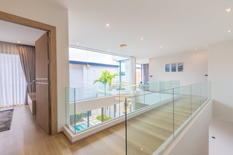 Villa in Ko Kaeo, Thailand 3 bedrooms № 71772 - photo 14