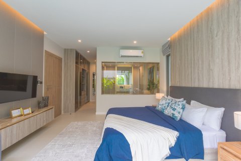 Villa in Ko Kaeo, Thailand 3 bedrooms № 71772 - photo 12