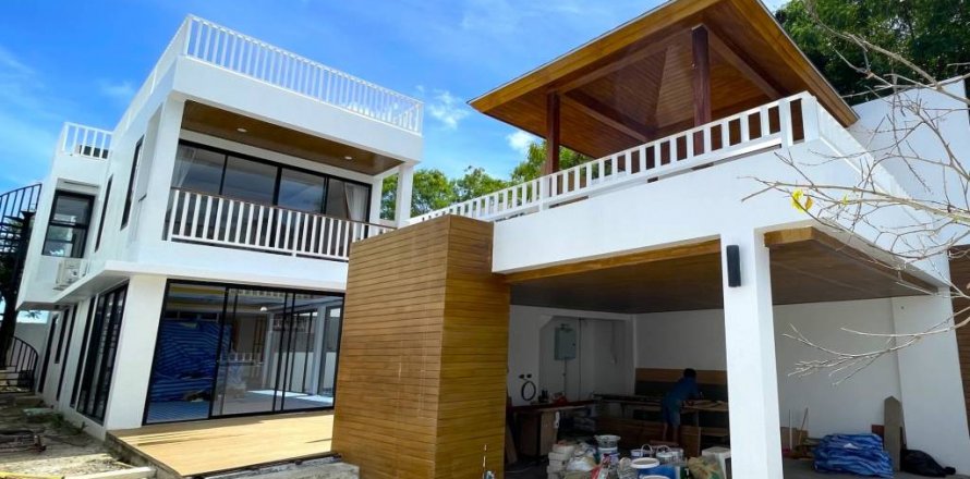 House in Chalong, Thailand 3 bedrooms № 99565