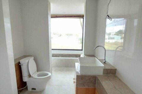 House in Chalong, Thailand 3 bedrooms № 99565 - photo 10