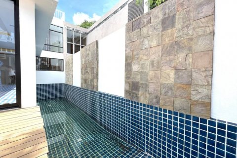 House in Chalong, Thailand 3 bedrooms № 99565 - photo 3