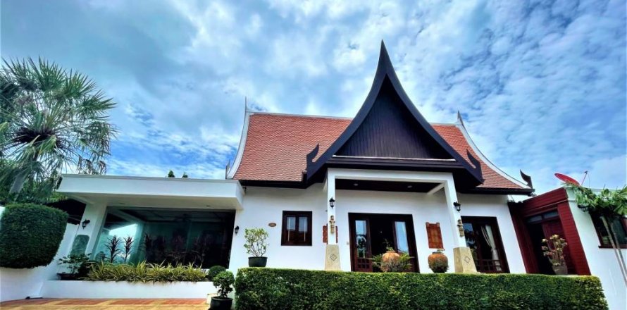 Villa in Rawai, Thailand 4 bedrooms № 99564