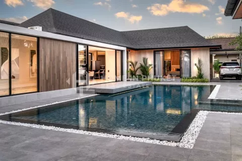 Maison à Phuket, Thaïlande 4 chambres № 130933 - photo 1